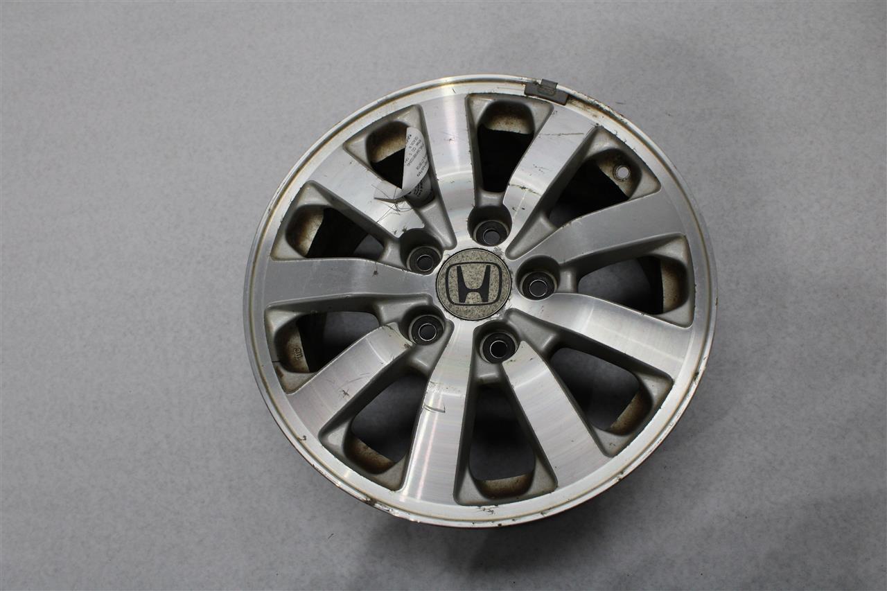 Used Wheel fits: 2008 Honda Odyssey 16x7 alloy 9 spoke Grade A
