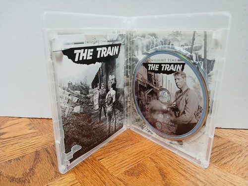 The Train - Twilight Time Limited Edition Series Blu-ray - Like New - Picture 4 of 7
