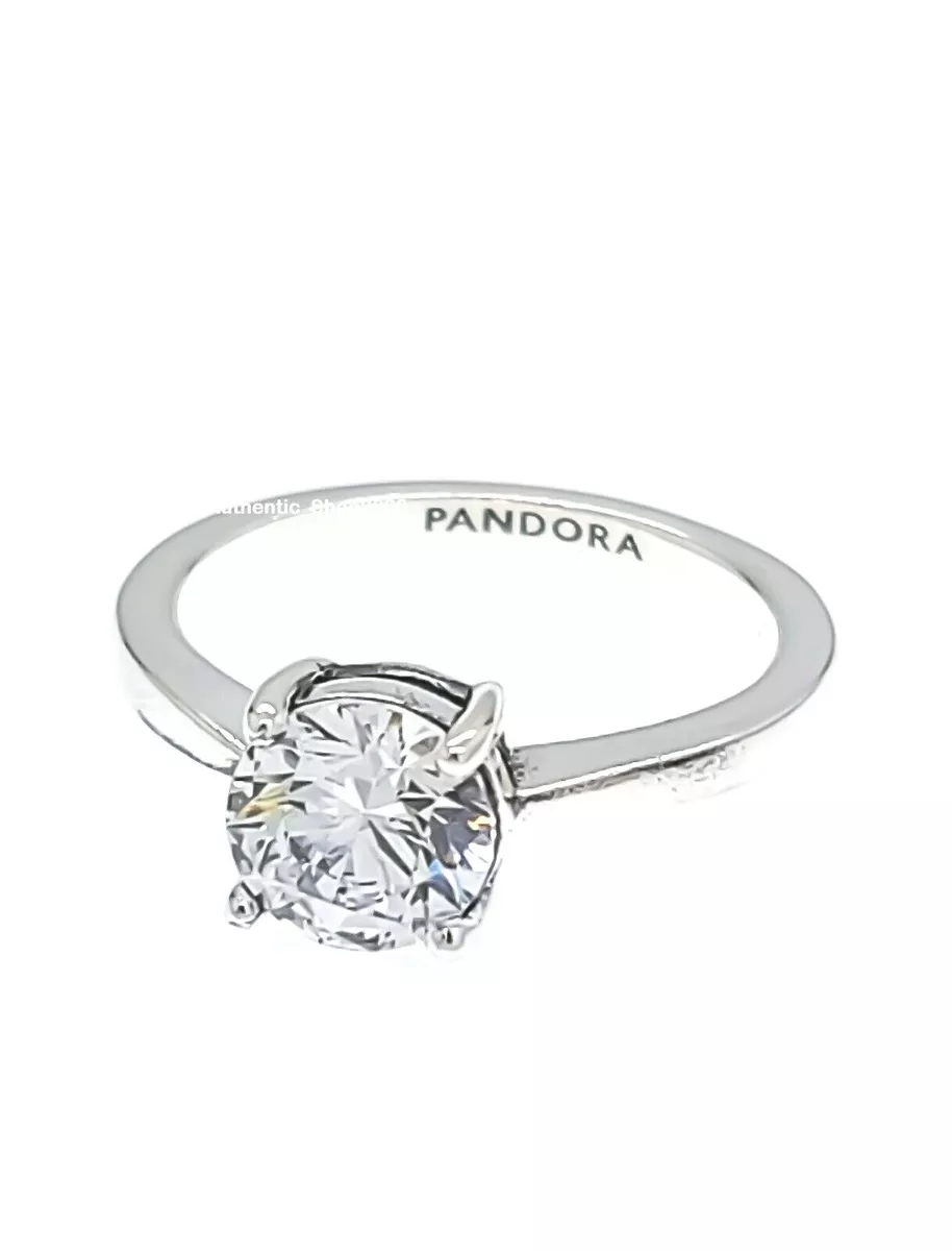 Sparkling Solitaire Ring