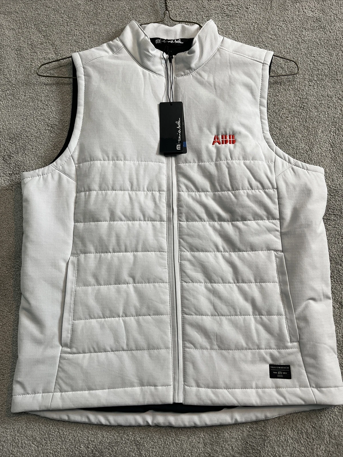 NWTTravis Mathew Cold Bay Vest Mens Small Gray Golf Performance Full Zip Quilted