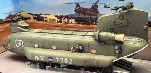 Forces of Valor 1/72 Scale 821005B - ROCA Boeing Chinook CH-47SD - Picture 2 of 6