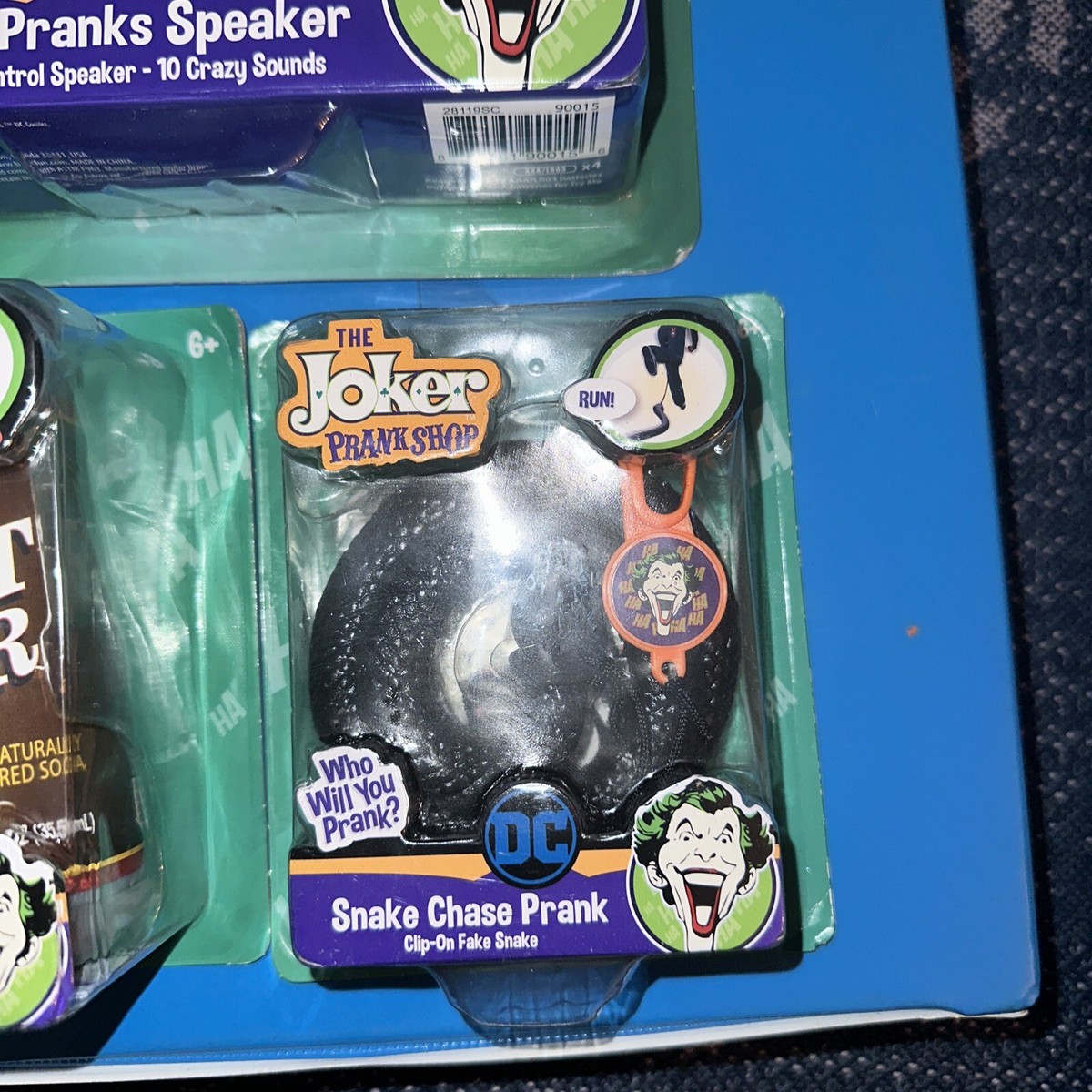 The Joker Prank Shop Mega Pranks Speaker snake and root beer lot
