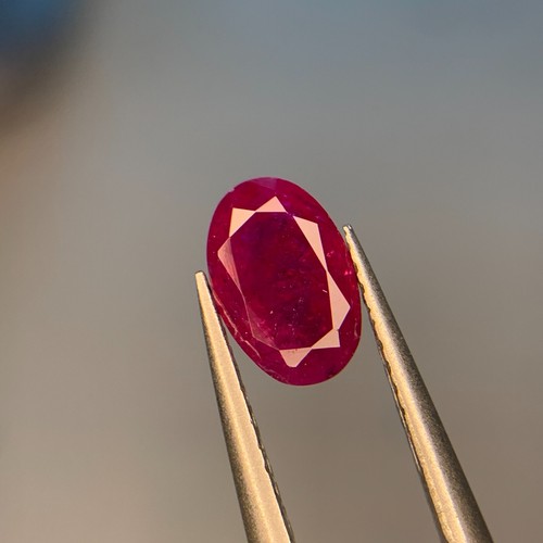 GGI Certified Natural Ruby Loose Gemstone oval shape 1.55 carat From Afghanistan - Picture 5 of 7