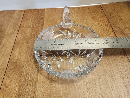 Cut Crystal Nappy Serving Dish with Etched Sunflowers - Picture 6 of 8