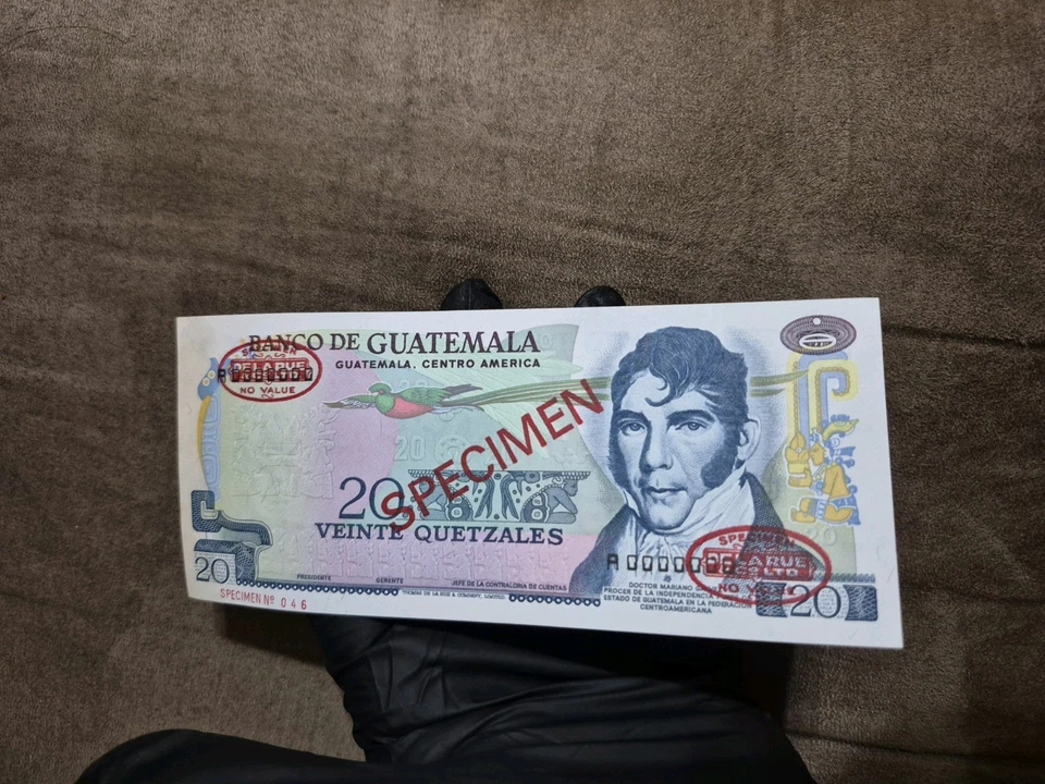 Guatemala Q.20 Quetzales ND (1972-88) P62s nota espécime - Imagem 3 de 4