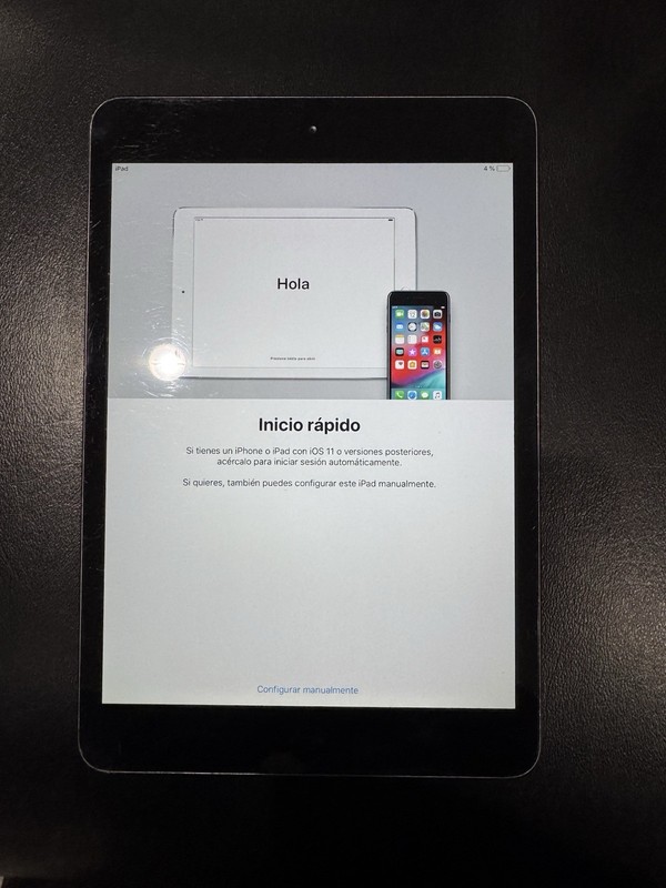 Apple iPad A1893 Silver Tablet iOS