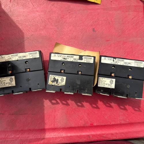 Westinghouse HKB3200T Lot Of 3 Used 3P 200A Trip Units See Pics - Picture 2 of 2