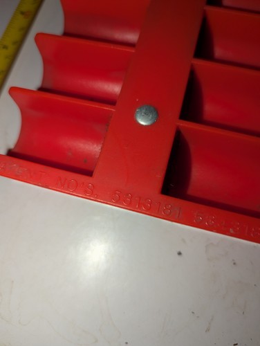 Lisle Tools Magnetic Socket Holders 3/8" & 1/2" - Picture 3 of 4