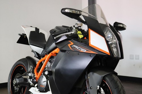 KTM 1190 rc8 r - 2010/10 - STUNNING CONDITION - PERFECT EXAMPLE - Picture 3 of 24