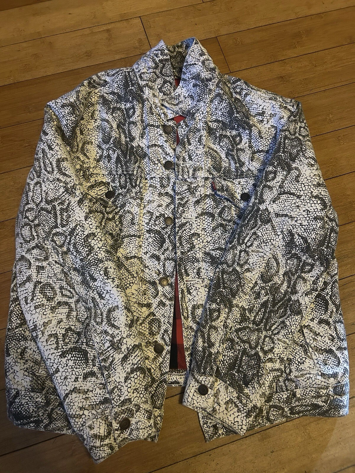 Veste camionneur Supreme Levis peau de serpent grande taille