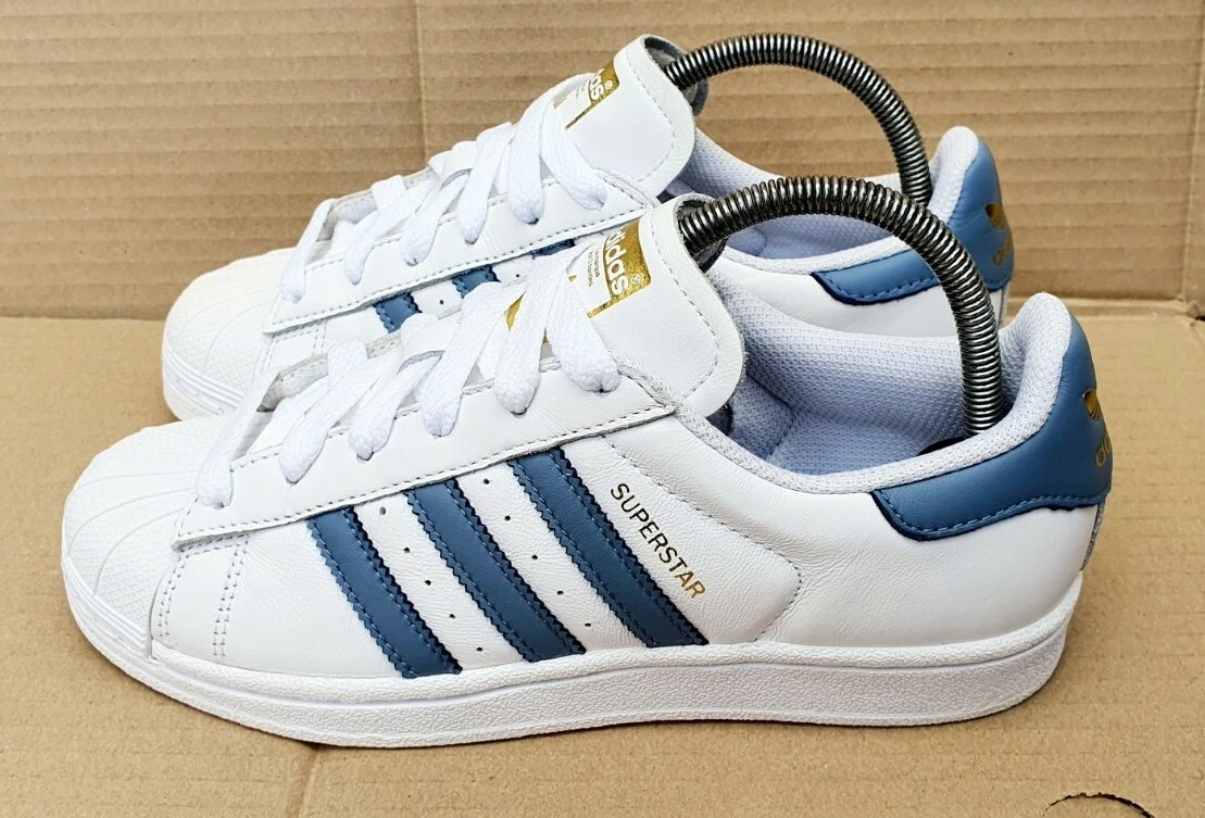 ADIDAS SUPERSTAR TOE WHITE &amp; BLUE TRAINERS SIZE 5 UK GOLD LOGO EXCELLENT | eBay