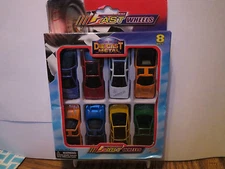 HUNSON - DIE CAST METAL - FAST WHEELS - SET OF 8 CARS