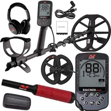 Minelab Equinox 900 Waterproof Multi-Frequency Metal Detector with 11" and 6" DD