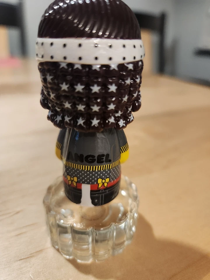 Perfume Harajuku Lovers Snow Bunnies “Lil' Angel” Gwen Stefani .33 fl. Oz (B90) Foto 3 de 3