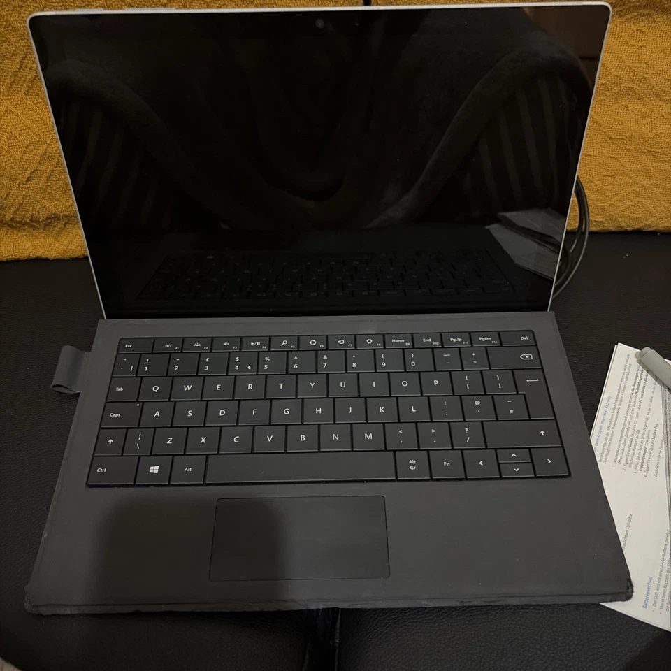 Microsoft Surface Pro 6 Core i7-8650U 8GB Ram 256GB SSD Windows 11 Pro Tablet - Image 2 of 3