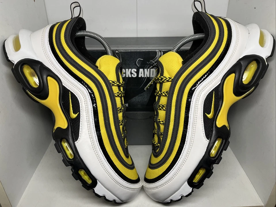 Nike Air Max Plus, photo 1 of 5