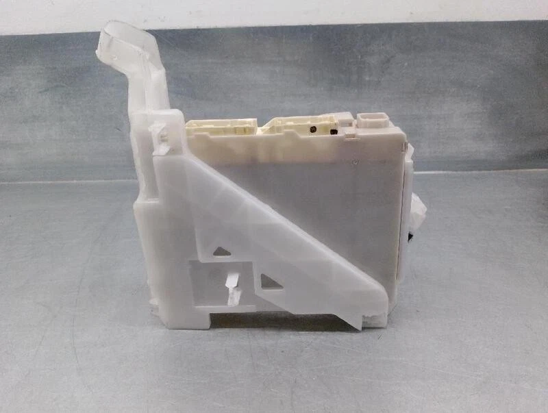 8273076030 boitier pyrotechnique pour LEXUS CT (ZWA10 ) 200H 2010 4894391 - Photo 2/4