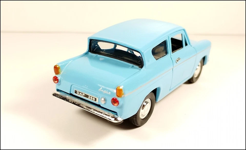 SAICO DP 4508 FORD ANGLIA SCALA 1/32. - Immagine 3 di 3