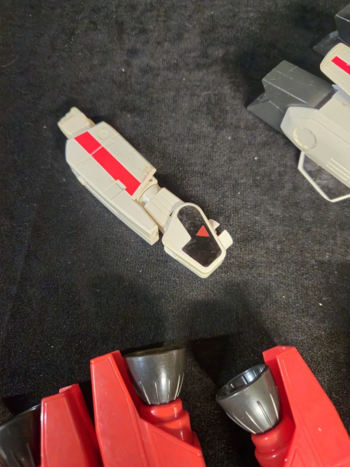 Transformers G1 1985 Jetfire enorme lote de accesorios de piezas de armadura (ver foto desprendimiento de brazo) Foto 4 de 4