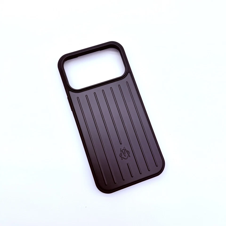 Authentic Rimowa Aluminum Case iPhone 17 Pro  – Premium Protection - Image 3 of 3