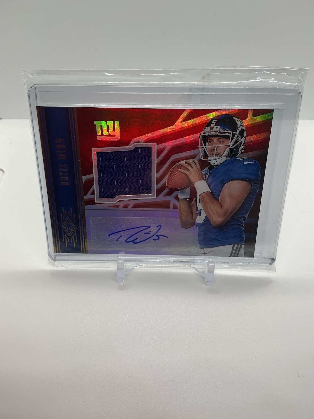 Davis Webb Panini Phoenix Hot Rookie Material Signature #DWB Base