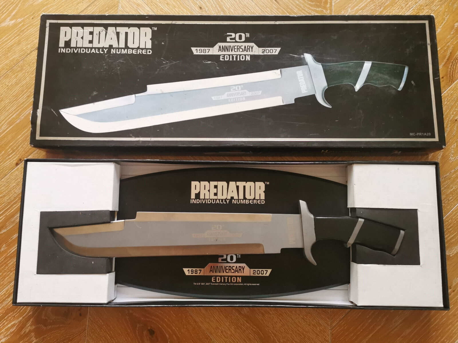 RARE Collectible Predator knife HCG