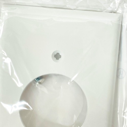Leviton 80720-W 1 Gang 1.60 in Unbreakable Receptacle Wallplate, White, 20 Pcs - Picture 10 of 12