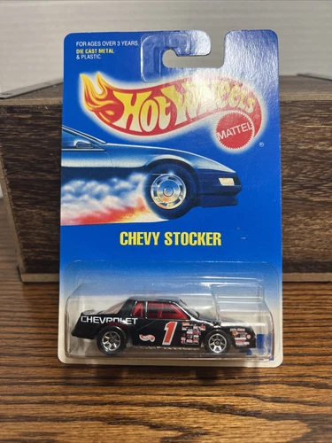 Vintage Hot Wheels 1991 Chevy Stocker #441 NASCAR Race Car With Protector Case
