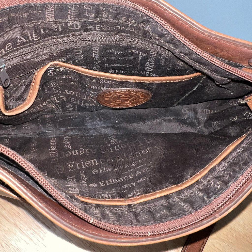 knuth Marf one handle accent bag 