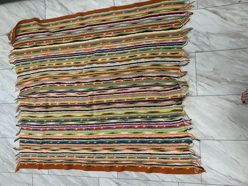 Frangia vintage nonna afgana arcobaleno boho a righe fatta a mano 60x50 - Foto 2 di 9