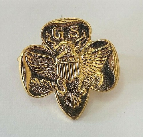 GSA Small Brass Girl Scouts of America Pin Eagle Shield Emblem Vintage - 第 1/3 張圖片