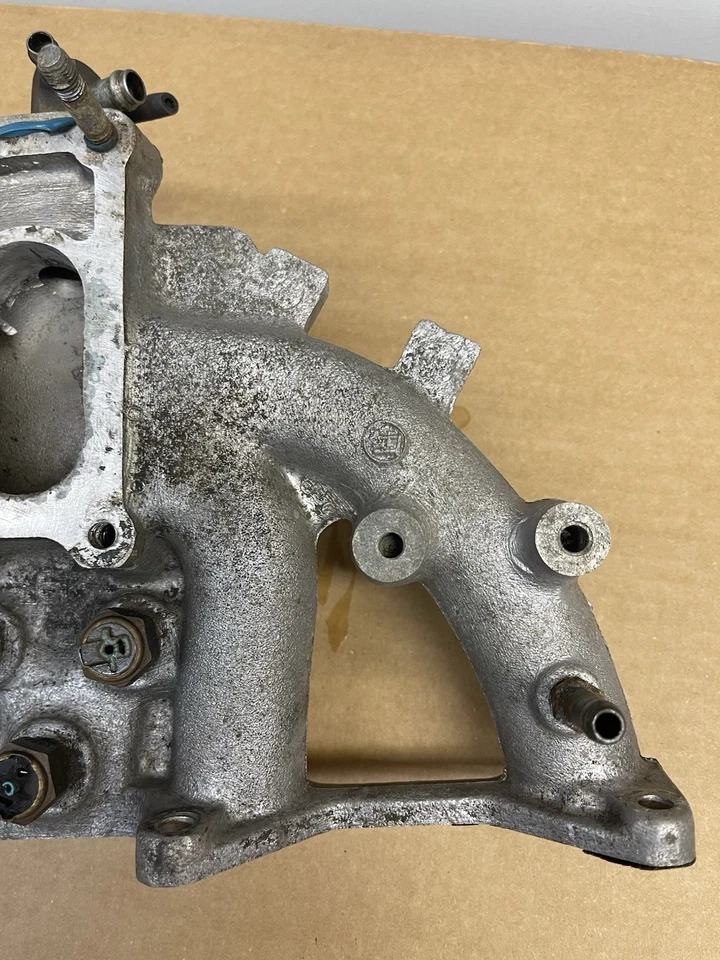 Toyota Corolla 1973–1985 OEM Intake Manifold 1.6L 1.8L 2T 3T Engine - Image 3 of 4