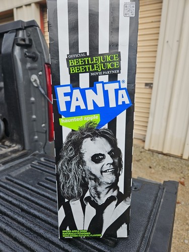Beetlejuice Fanta Haunted Spiced Apple Soda/Pop 12oz Dose (12er Pack) Film - Bild 1 von 2