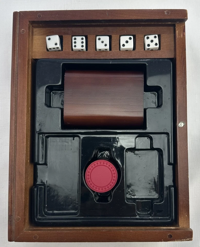 2005 Yahtzee Bookshelf Edition Wood Bookshelf Game by Hasbro Complete Good Cond - Image 3 of 4