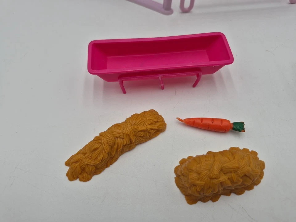 Valley Ranch Pink Pick Up Truck And Horse Trailer Playset - Image 4 of 4