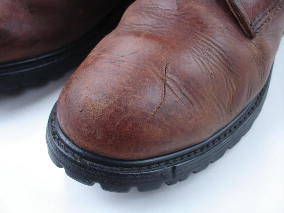 Men's 12 D M Cabela's Brown Leather Gore-Tex Insulated Waterproof Hunting Boots - Image 3 of 4