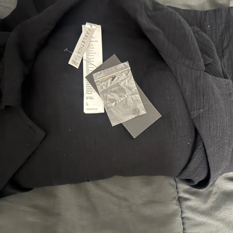 Mono Fabletics negro con cordón en la cintura, talla grande Foto 2 de 2