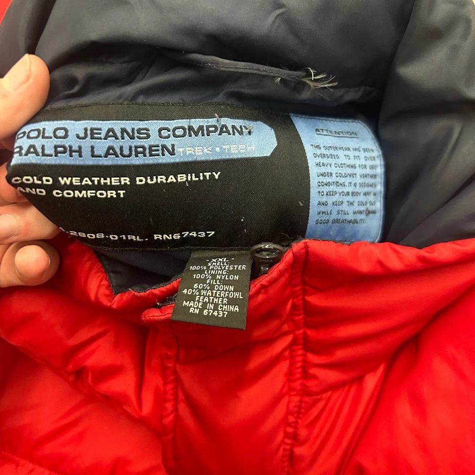 罕见复古 20 世纪 90 年代 Polo 牛仔裤 Polo Ralph Lauren 红色刺绣 Puffer 夹克XXL — 第 3/4 张图片