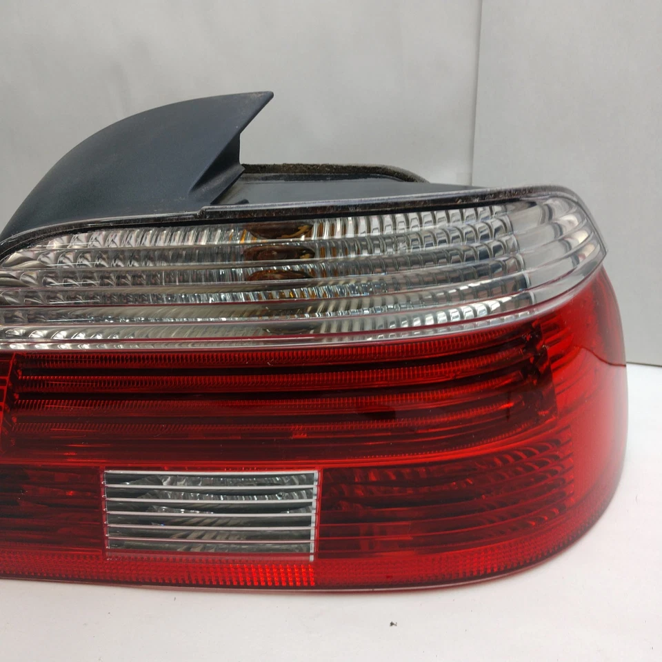 Luz trasera lateral derecha pasajero BMW 5 Series E39 530i 2001-2003 OEM Foto 4 de 4
