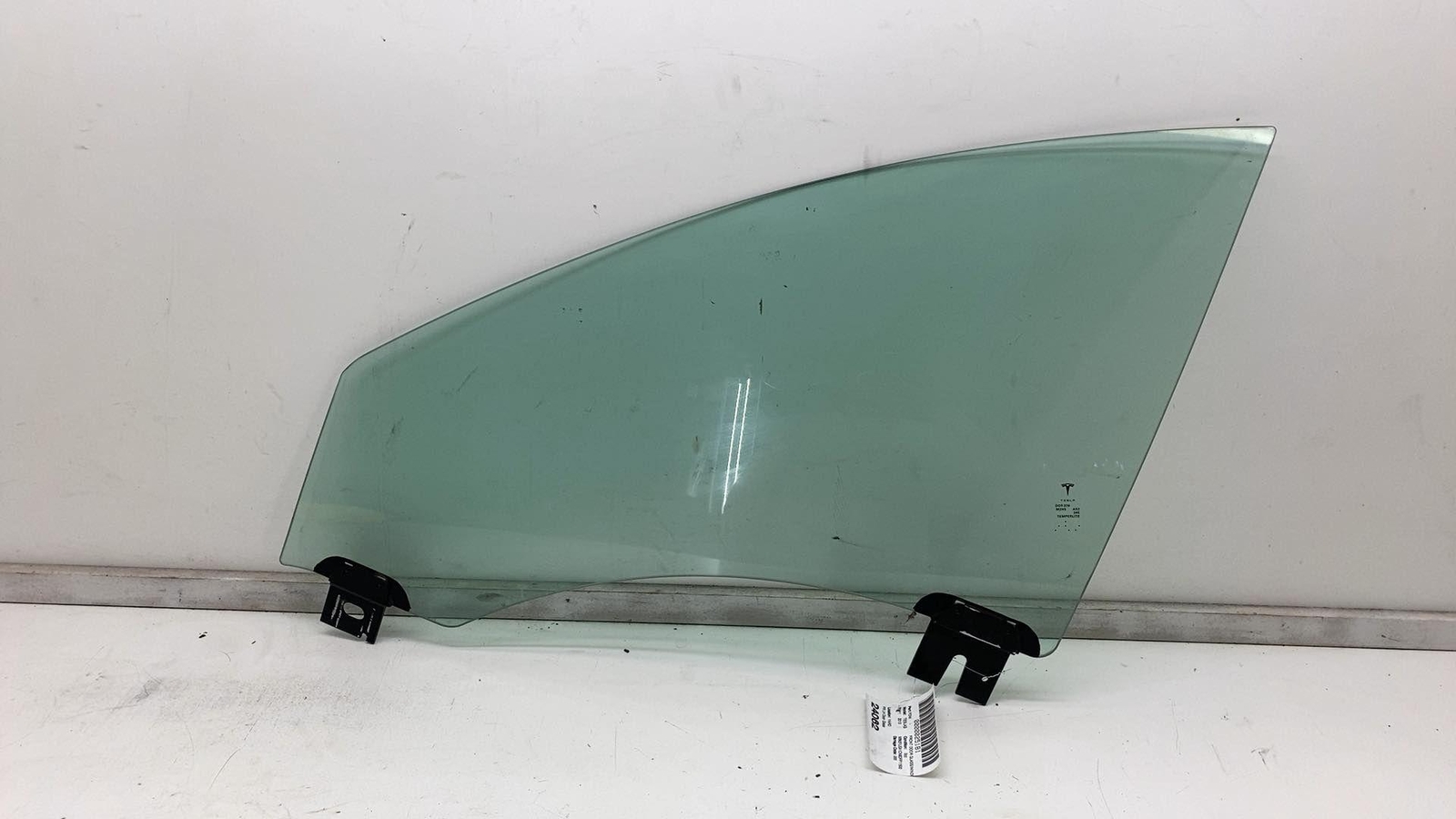 2012-2015 Tesla Model S Left Front Driver Side Window Glass Assembly