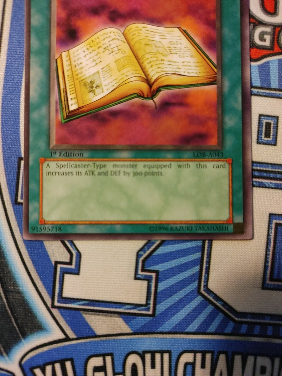 Yugioh BOOK OF SECRET ARTS (NO FEATHER MISPRINT) LOB-A043 COMMON