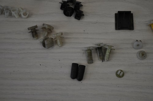 Alfa Romeo GTV Spider 916 Clips Pipps Tüllen Gummis  Einzelverkauf lesen!  - Bild 5 von 9