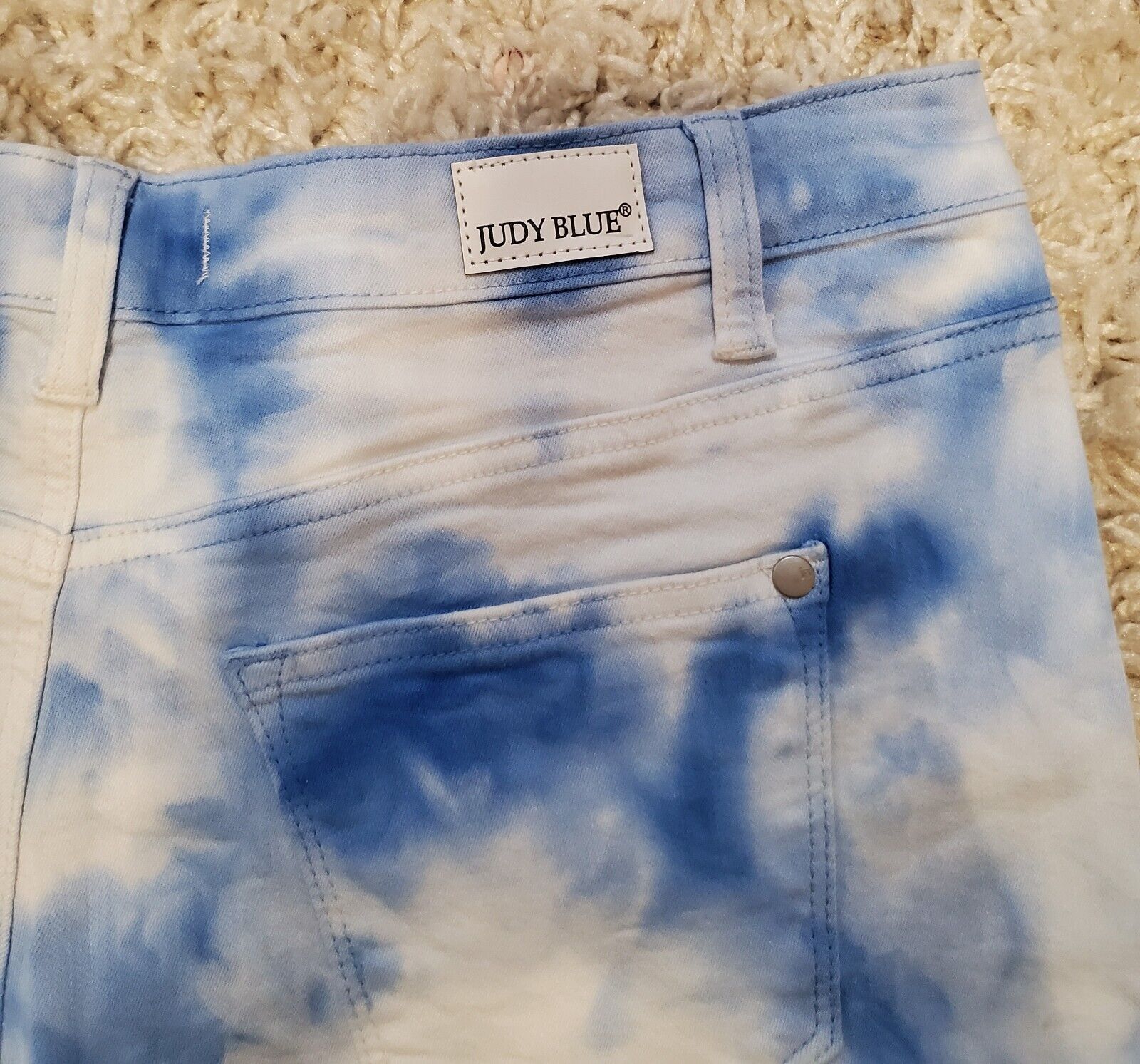 Judy Blue Women's Blue And White Tie Dye Shorts M… - image 4