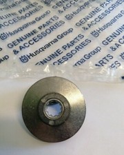 CONTROFLANGIA DECESPUGLIATORE MCCULLOCH TIPO  CABRIO PLUS 347L 407L ECC.