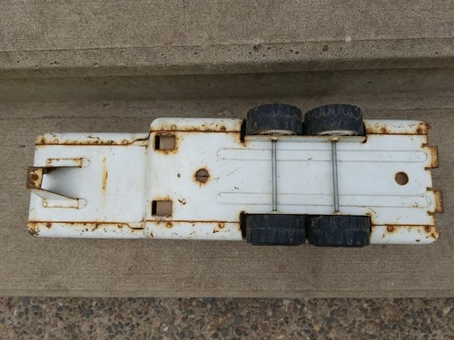 Tonka 5th Fifth Wheel Camper Pick-up Truck & Trailer - pressed steel - Picture 7 of 9