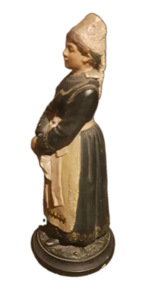Statuette céramique XIXème représentant une bigoudène Signé BB Bernard Bloch - Photo 3/4