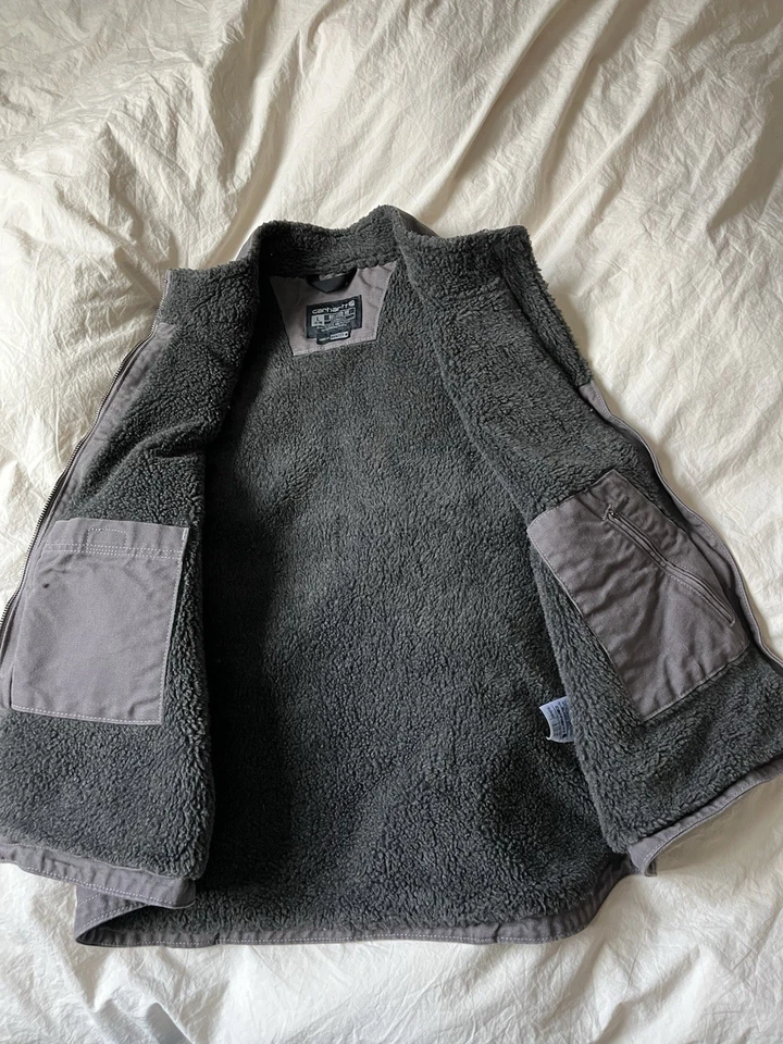 Carhartt女式夏尔巴衬里背心带拉链口袋 — 第 2/4 张图片