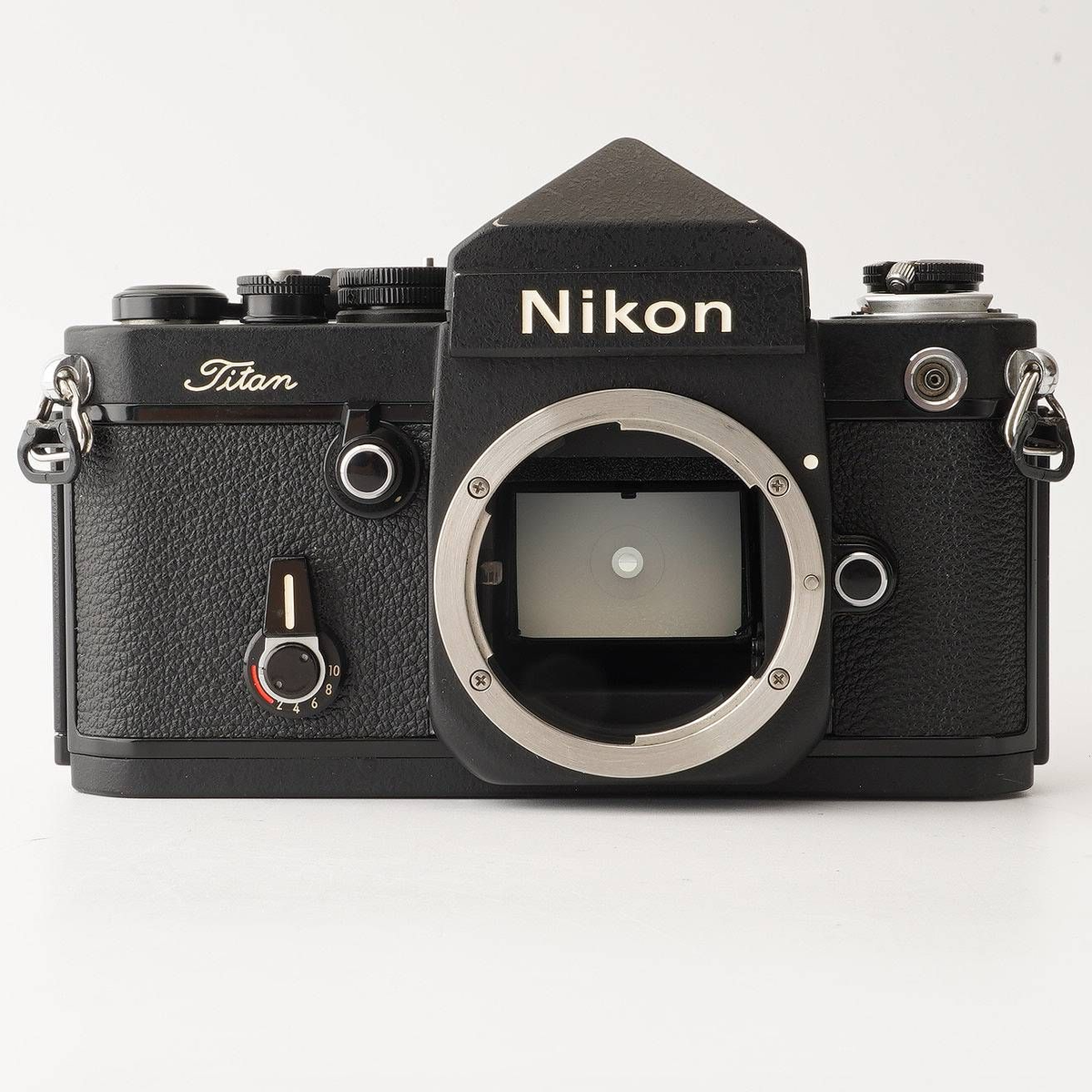 Nikon F2 Titan Eye-Level Black 35mm SLR Film Camera Tested Japan
