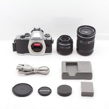 OLYMPUS OM-D E-M5 Mirrorless Camera Double Zoom Kit Silver