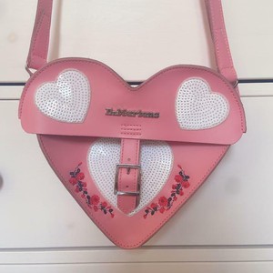 heart satchel